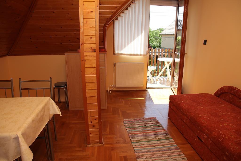 Andrea Apartmanhaz Balatongyörök Екстериор снимка