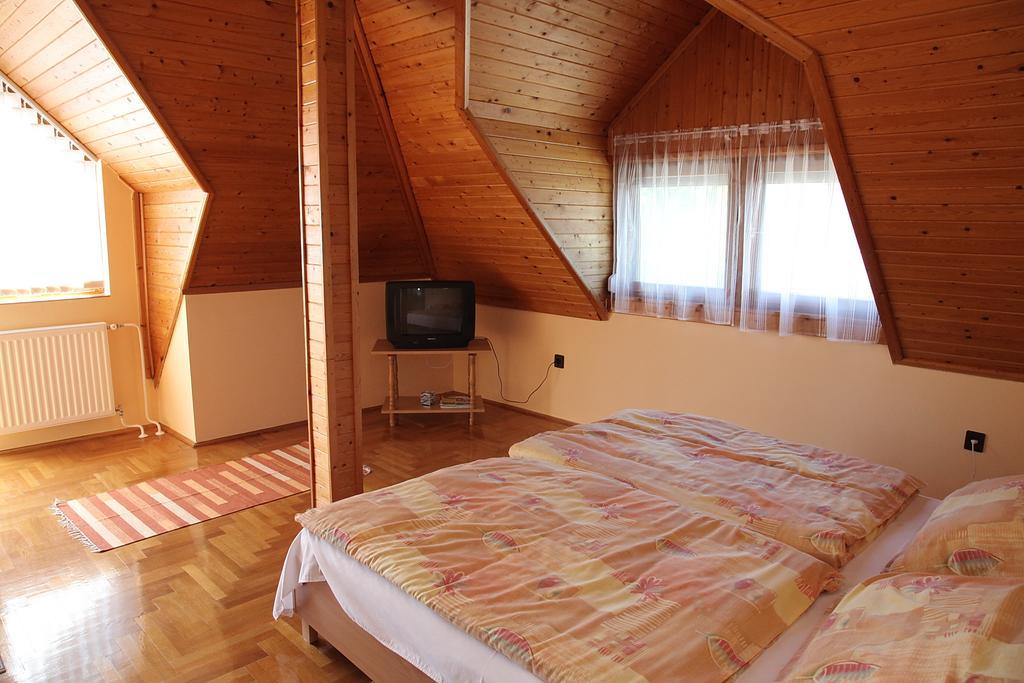 Andrea Apartmanhaz Balatongyörök Екстериор снимка