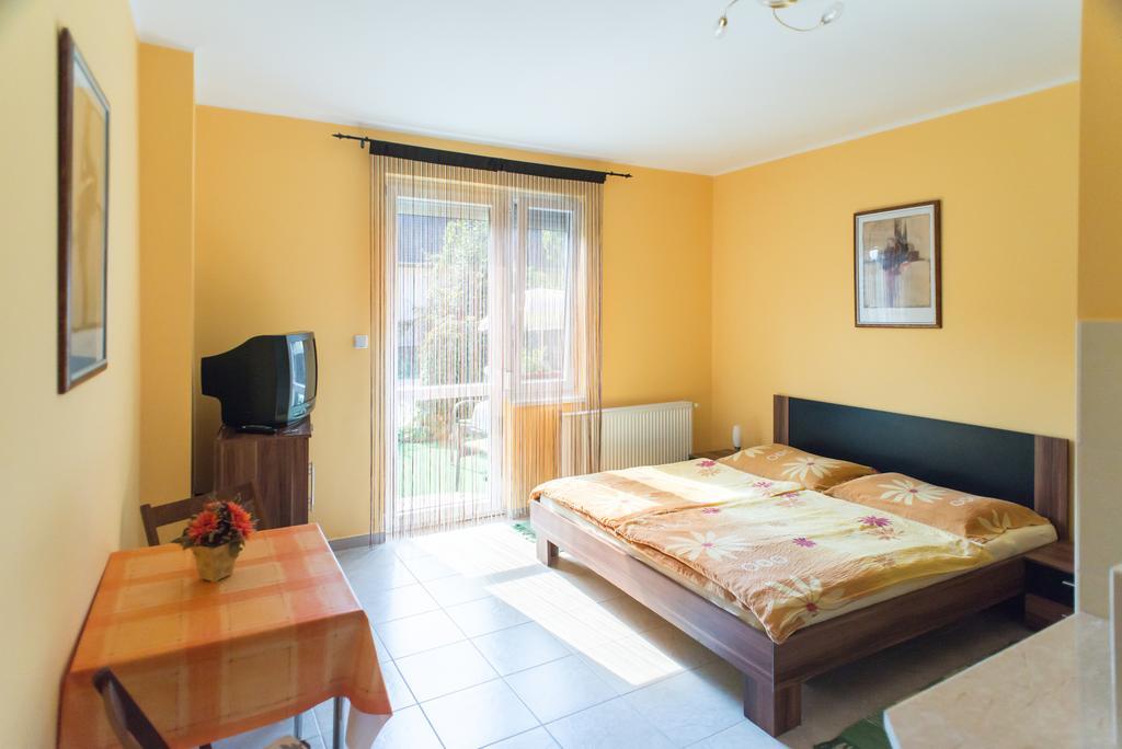 Andrea Apartmanhaz Balatongyörök Екстериор снимка