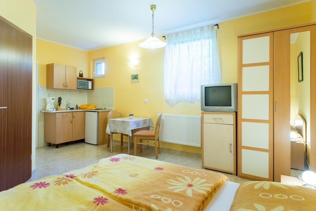 Andrea Apartmanhaz Balatongyörök Екстериор снимка