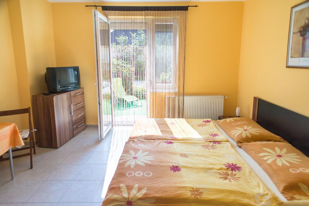 Andrea Apartmanhaz Balatongyörök Екстериор снимка